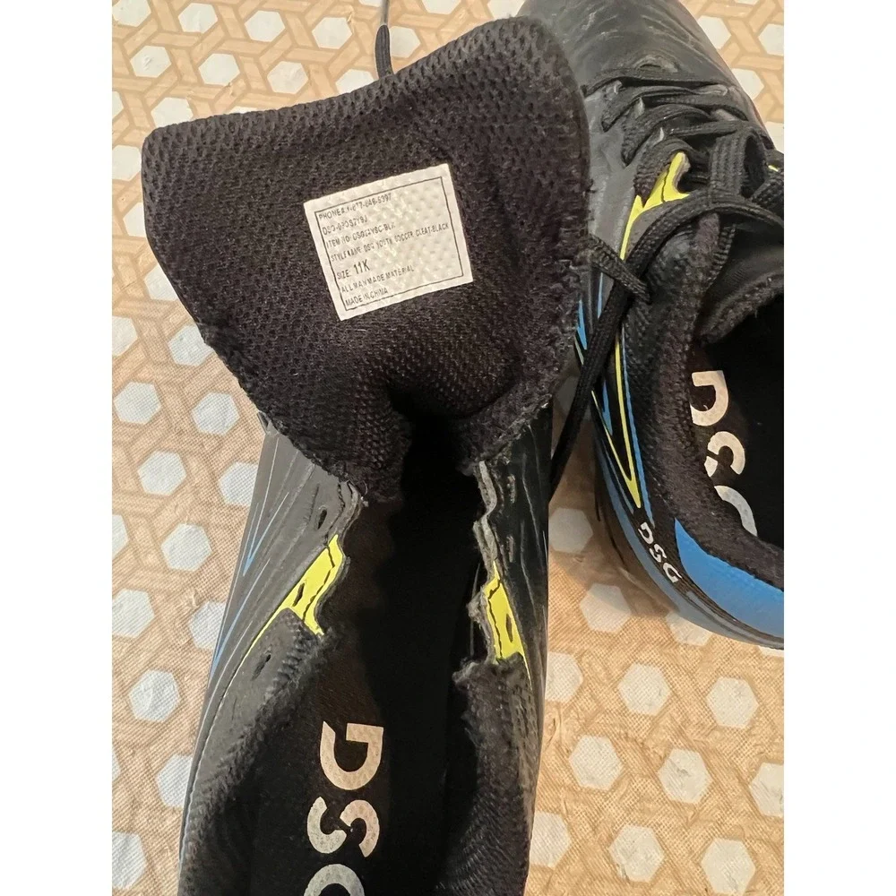 DSG Speed Viper Soccer Cleats Youth Cleats size 11K Black & Blue